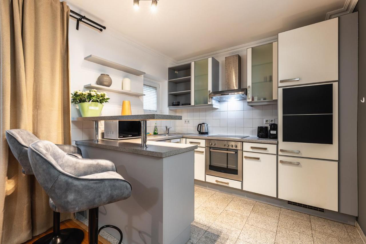 Live Centrally In A Spacious And Modern Apartment In Viena Exterior foto
